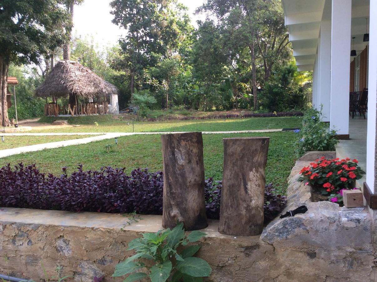 Sigiriya Rock Hide Hotel Exterior foto