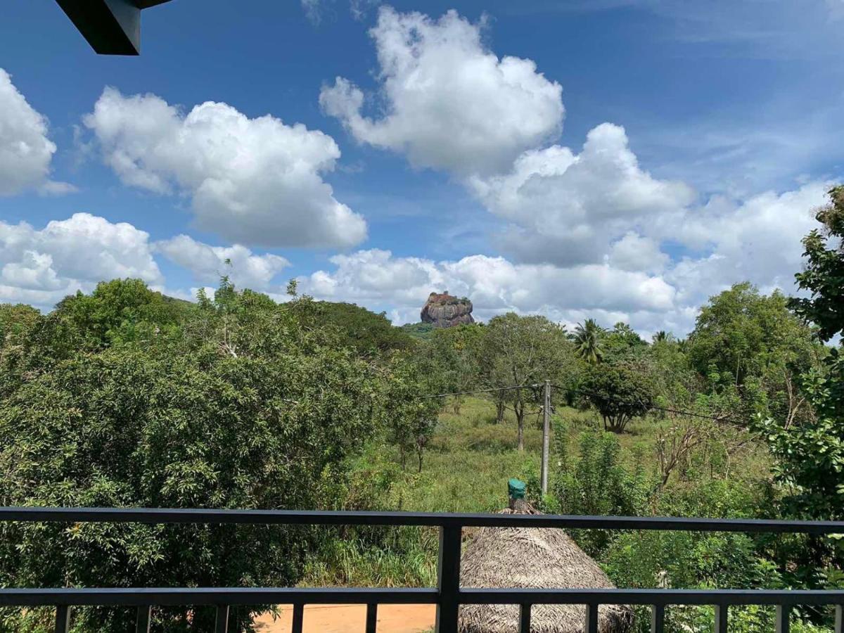 Sigiriya Rock Hide Hotel Exterior foto