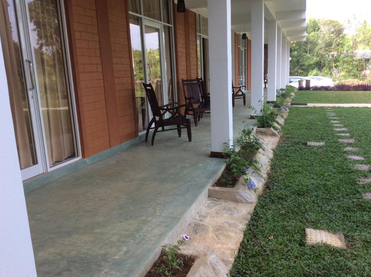 Sigiriya Rock Hide Hotel Exterior foto